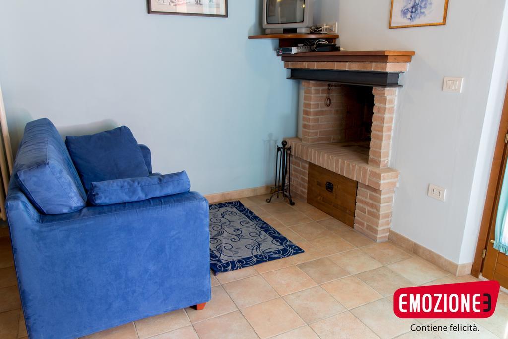 Country House Angelo Blu Урбанія Екстер'єр фото